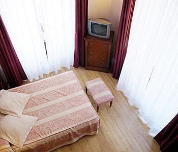 Hotel Comte Tallaferro Besalú Extérieur photo